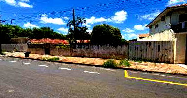 Casa com 2 quartos, 1 banheiro e 59 m² construída, ocupada
