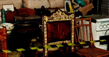 Lote de Materiais Diversos com Sofás e Eletrodomésticos