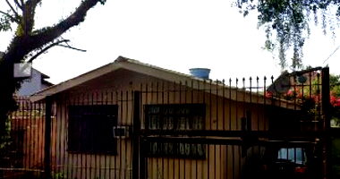 Casa Ocupada com 275m² de Terreno em Sarandi