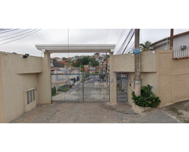 Ampla Casa em Condomínio em Itaquera - 206 m²