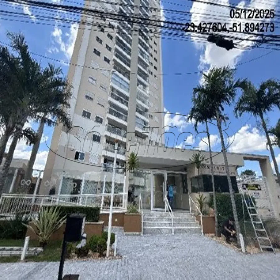 Apartamento com 2 vagas, 79,98 m²
