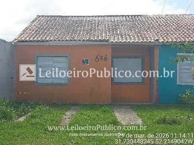 Casa com 2 Quartos em Pelotas/RS - 50m²