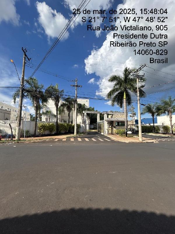 Apartamento com 2 quartos, 1 banheiro e 1 vaga