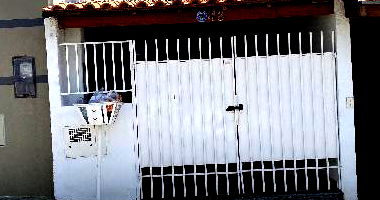 Casa com 2 Quartos e 1 Vaga em Caçapava