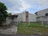 Casa com 2 quartos, 1 banheiro e vaga de garagem