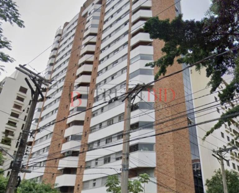 Cobertura duplex com 4 vagas, 377m², 4 quartos