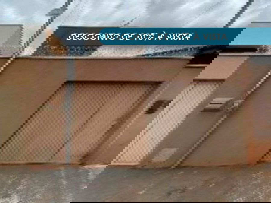 Casa 2 quartos 1 banheiro 99m² área construída, imóvel ocupado