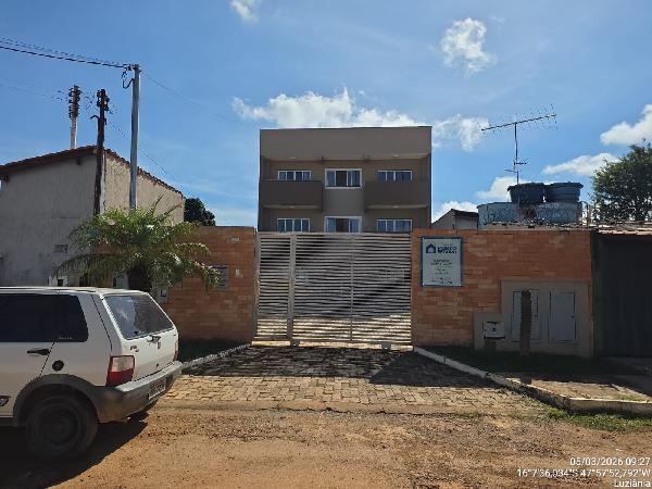 Apartamento com 2 quartos em Luziânia - GO