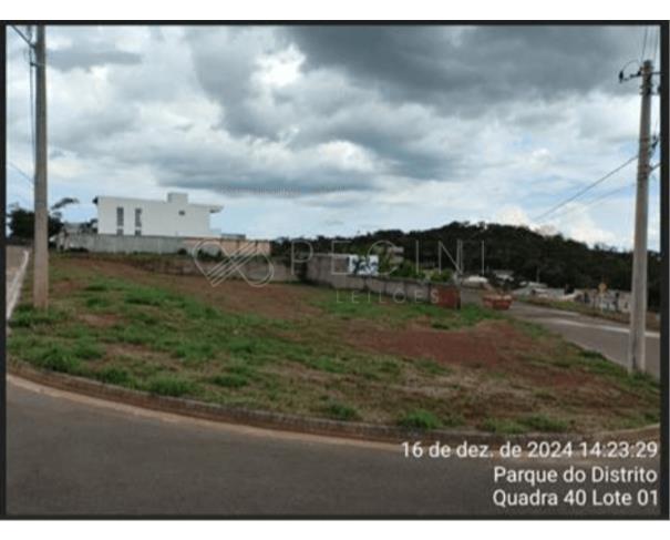 Terreno em Loteamento Parque do Distrito - Área de 402m²