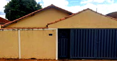 Casa com 59,97m² e edícula em Ituverava/SP