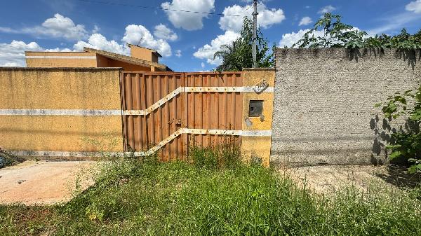 Casa com 2 Quartos e 1 Vaga em Esmeraldas - Oportunidade!