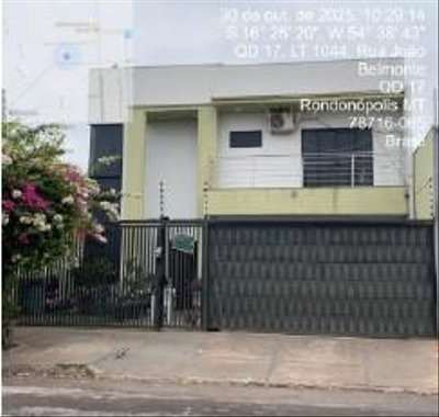 Sobrado Residencial com 4 Quartos e 3 Suítes em Rondonópolis