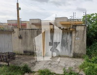 Casa com 2 quartos, 2 banheiros, 80,87m² construída, desocupada