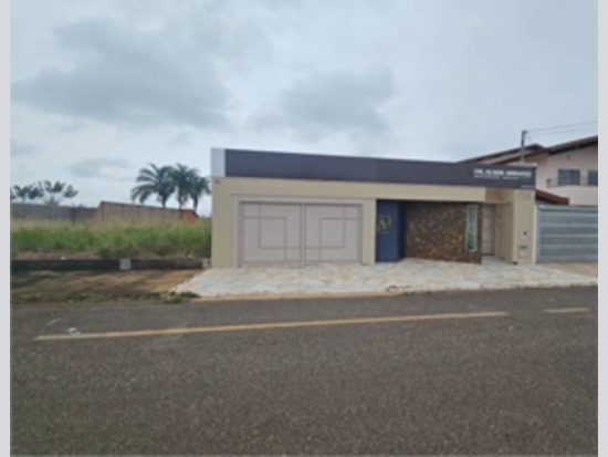 Casa com 360m² ocupada em Uberaba