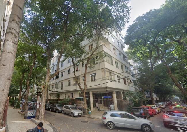 Apartamento 2 dormitórios no Catete - 53m² - 1º leilão