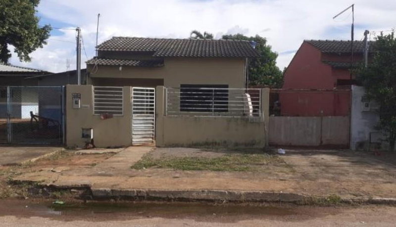 Casa 58m² em Vila Divinéia com 69% de desconto