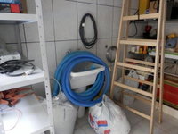 Casa ocupada com 394m² terreno e 298m² construída