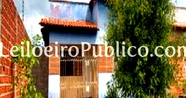 Casa 58,5m² em Demerval Lobão (PI) - 2 quartos e varanda