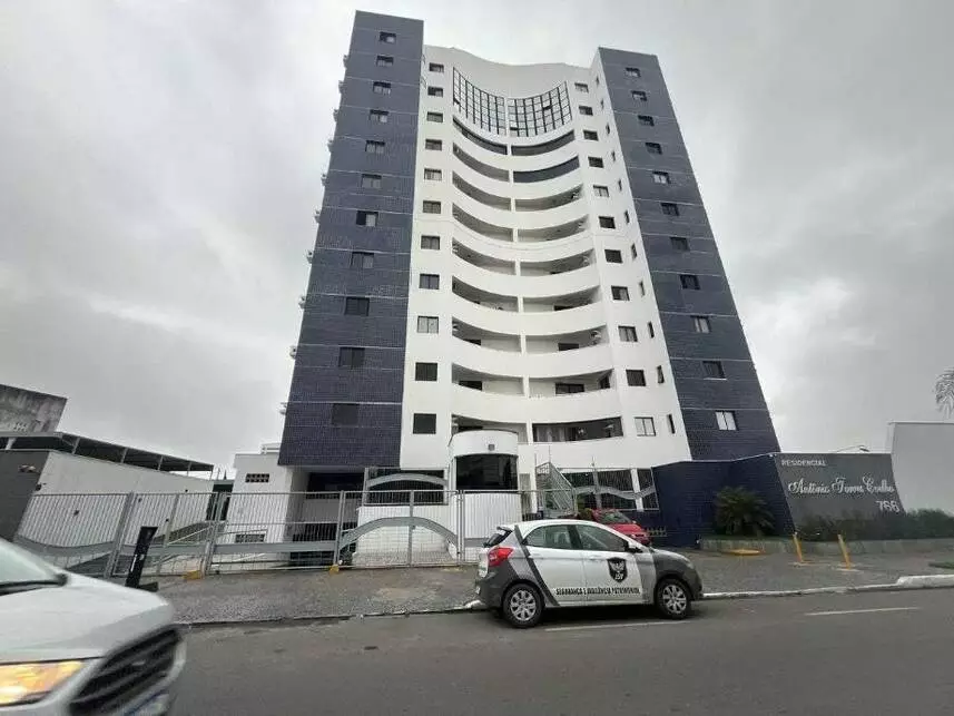 Apartamento com 185m² em leilão