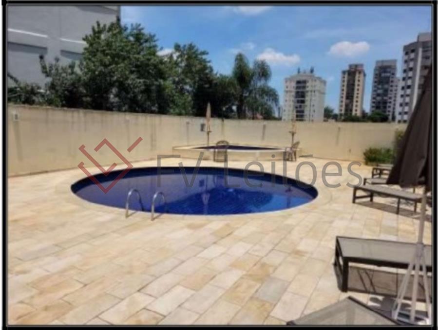 Apartamento com 2 quartos, 60,74m² útil, 103,59m² total