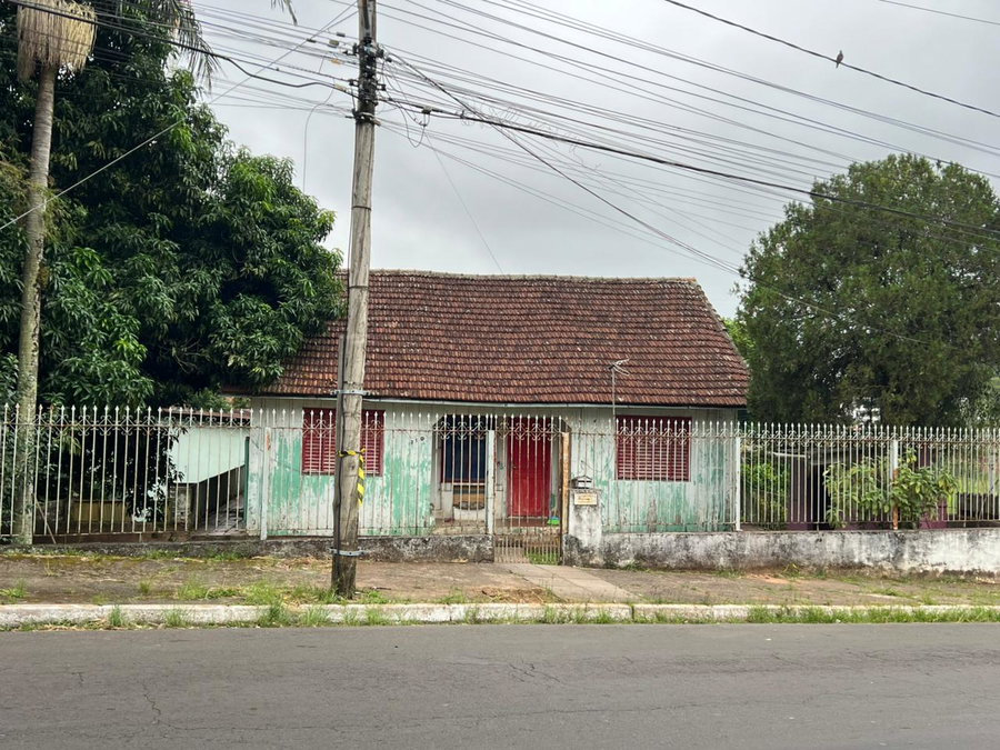 Casa mista com 2 quartos e 1 banheiro, 660 m² de terreno