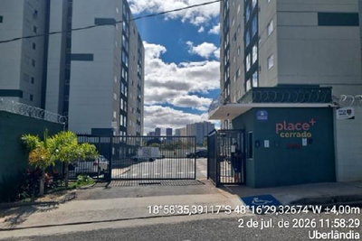 Apartamento com 2 Quartos e Vaga em Uberlândia