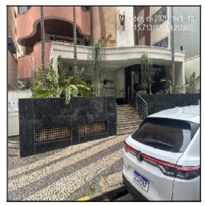 Apartamento com 3 quartos, 2 banheiros e 1 vaga de garagem