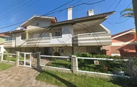 Apartamento com 2 quartos, 1 banheiro e vaga de garagem