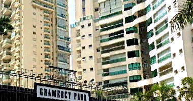 Apartamento com 3 vagas, 177,48m², ocupado