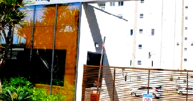 Apartamento com 2 quartos e vaga em Porto Alegre