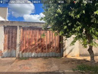 Casa com 2 Quartos, 65m² Construídos e 1 Vaga de Garagem