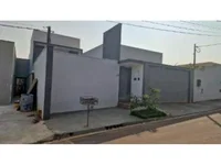 Casa com 176m² construídos, 250m² de terreno, ocupada