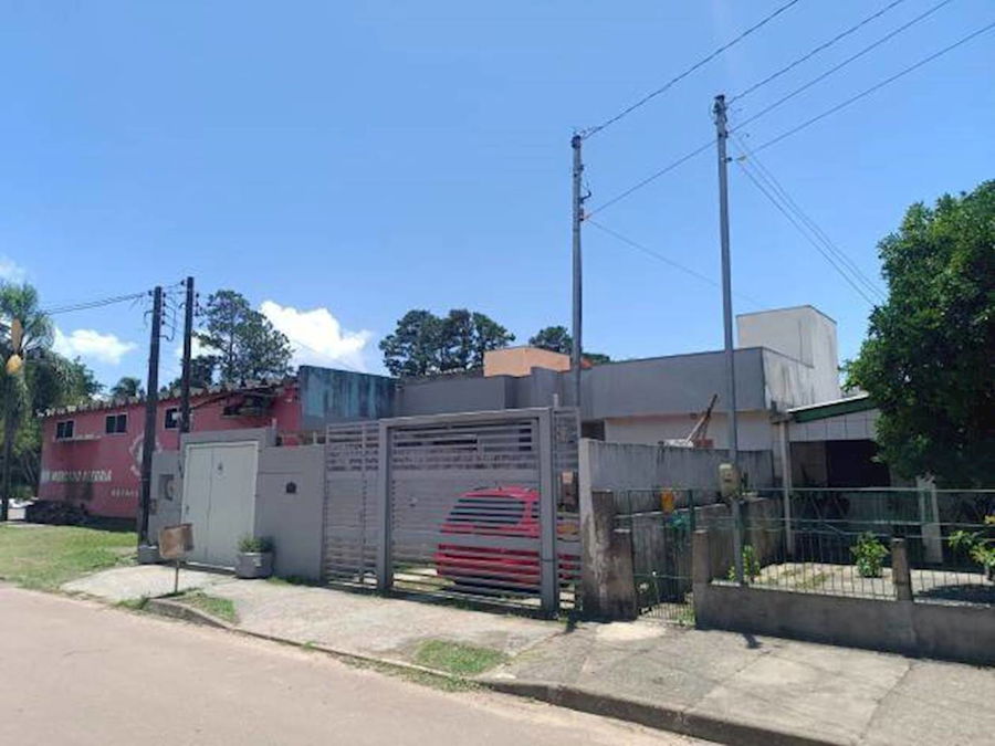 Casa em condomínio com 3 quartos, 1 banheiro, 1 vaga, 62,75m² construída, ocupada