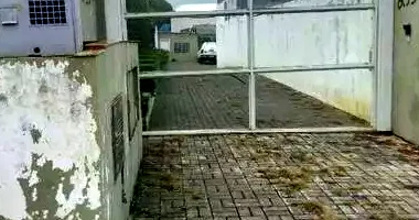 Casa em Leilão com 720m² de Terreno e 202m² Construídos