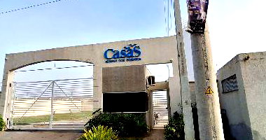 Casa com 2 Quartos e Varanda em Condomínio