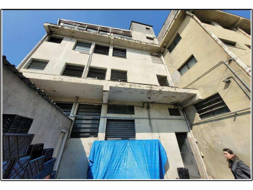Imóvel Comercial com 854,84m² construídos