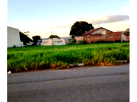 Terreno espaçoso de 390m² ideal para construção e investimento.