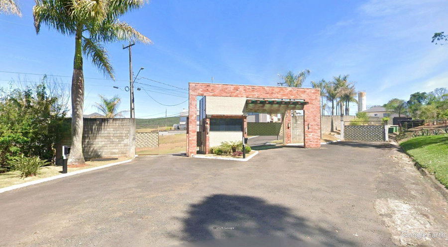 Terreno em Condomínio com Área Exclusiva de 643m²