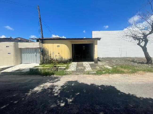 Casa aconchegante com 3 quartos, 3 banheiros e 207m² construída