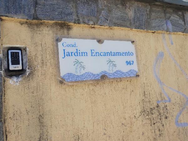 Casa com 3 quartos, 2 banheiros e área privativa de 112,17m²
