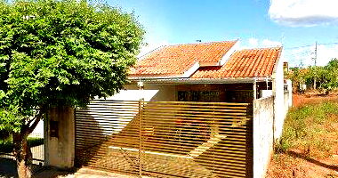 Casa 2 quartos, 2 banheiros, 67.5m² construída, 1 vaga