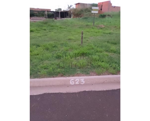 Lote 623 em Araraquara - Área de 293,26m²