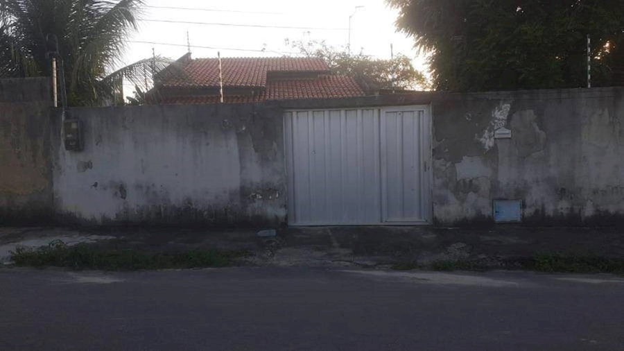 Casa Ocupada em Gameleira, Horizonte/CE com 98.77m² construída