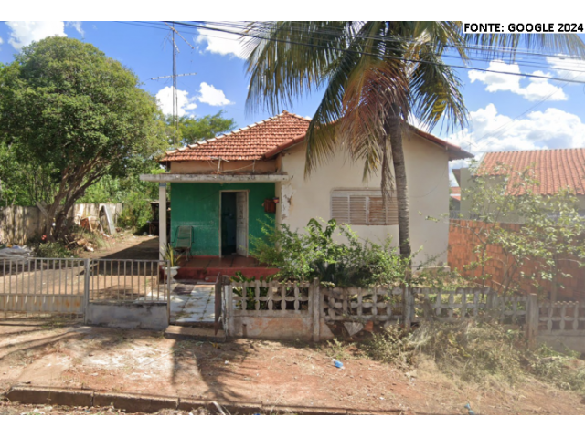 Casa com 3 Quartos, 2 Banheiros, 139,09m² Construídos e 350m² de Terreno