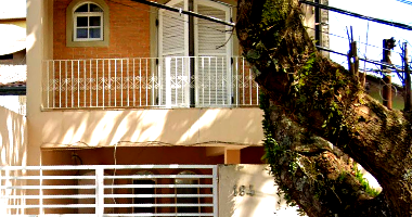 Casa com 2 pavimentos, 149,91 m² construída, ocupada