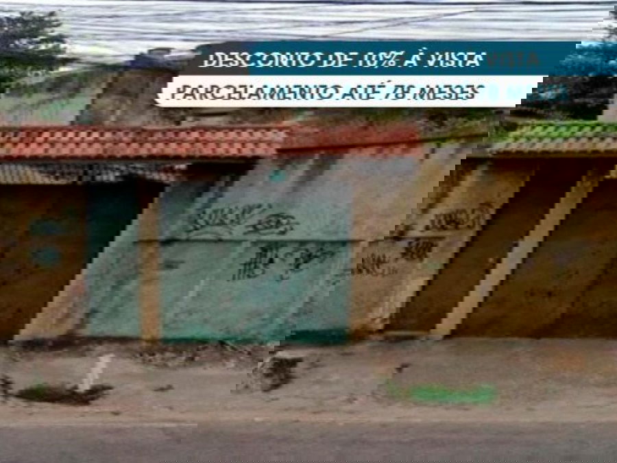 Casa ampla com 4 quartos, 3 banheiros e 1 vaga, 382m² construída
