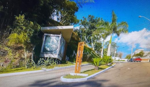 Terreno com 612 m² no Residencial Parque do Império