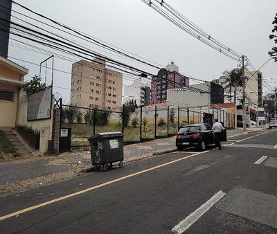 Terreno de 2037.39 m², ideal para investimento
