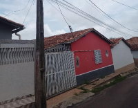 Casa 82m² com 2 quartos e garagem em Viana/MA