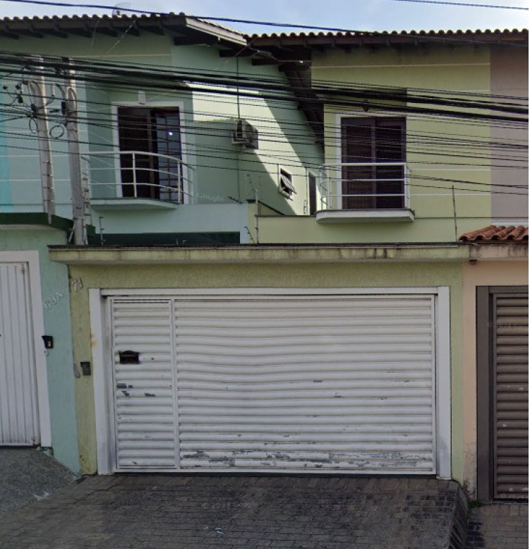 Casa com 3 quartos e 2 banheiros, 515m², ocupada